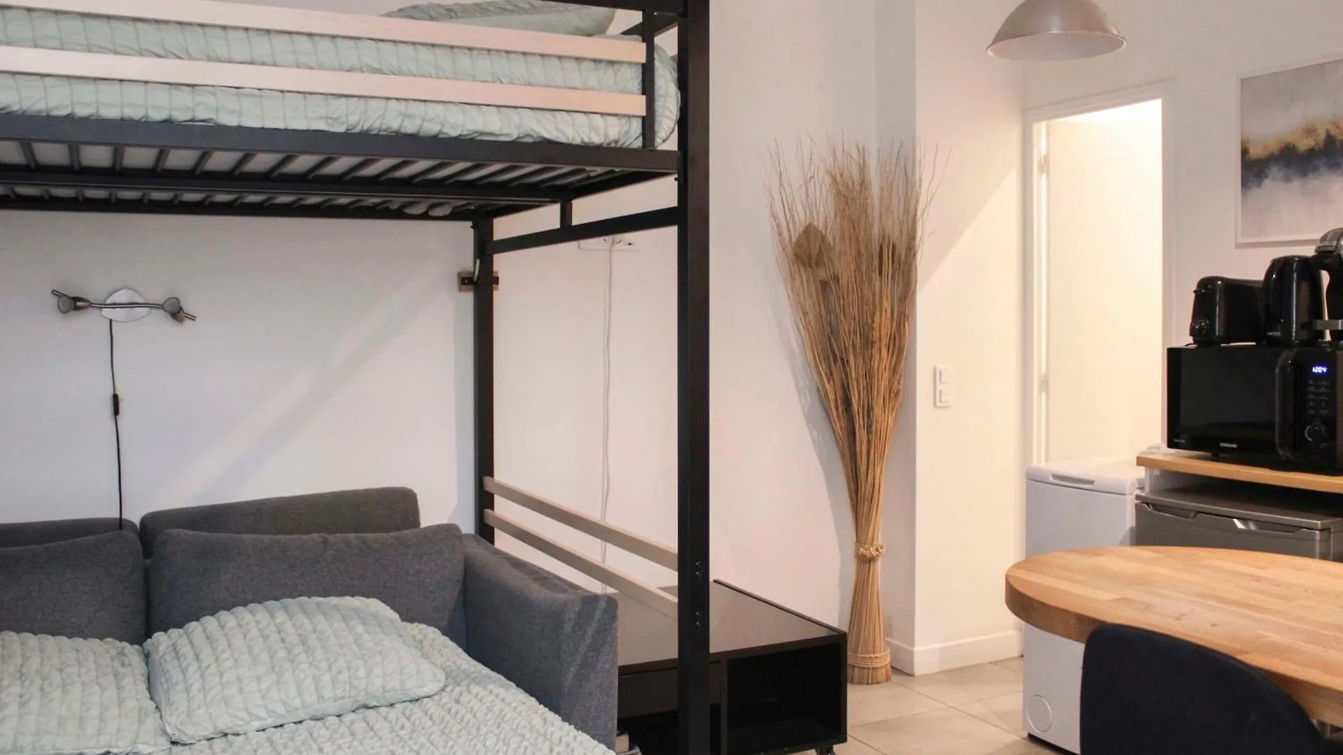 Charming Studio In The Heart Of Montmartre Paris Frankrig