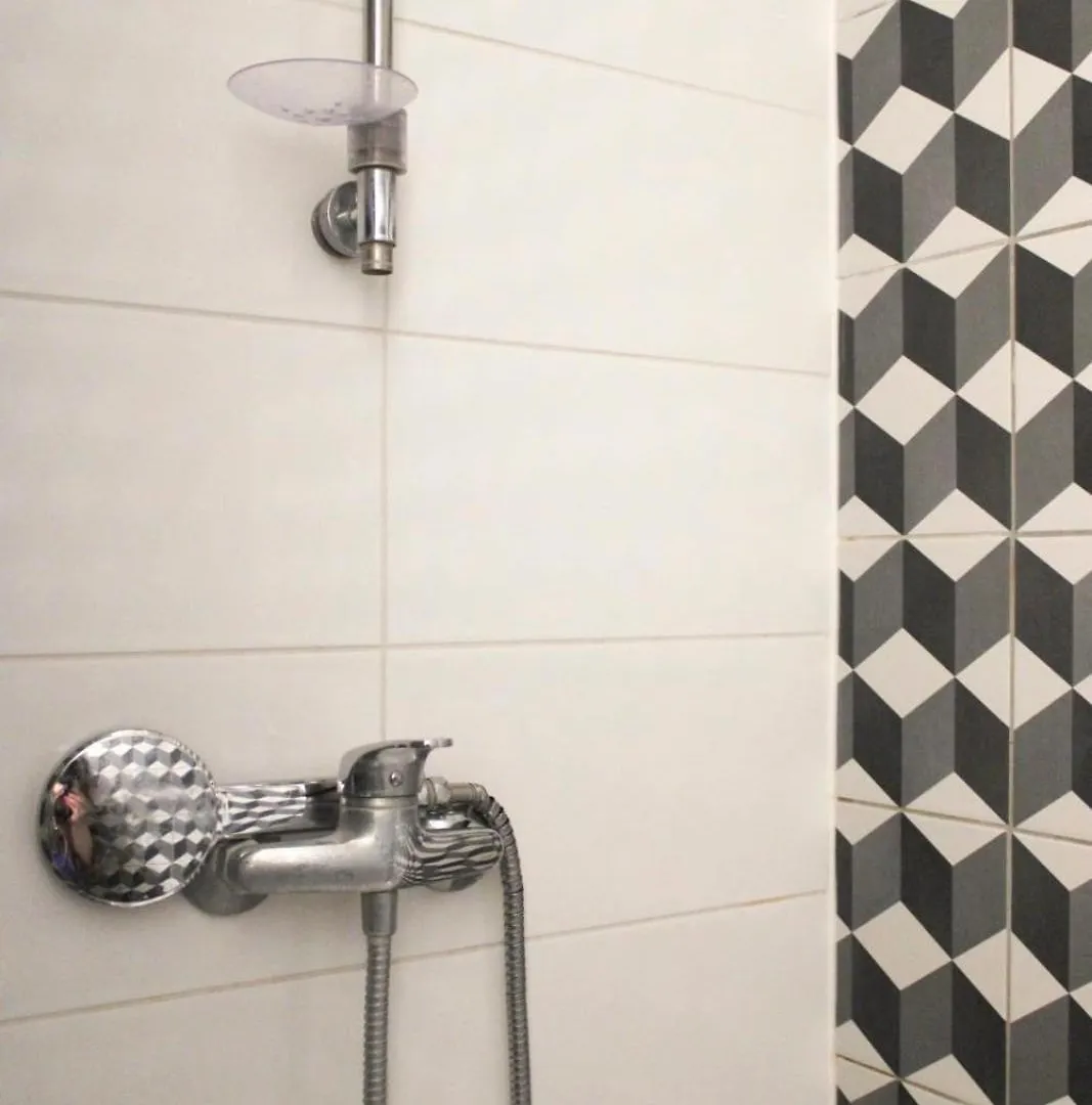 Charming Studio In The Heart Of Montmartre Παρίσι